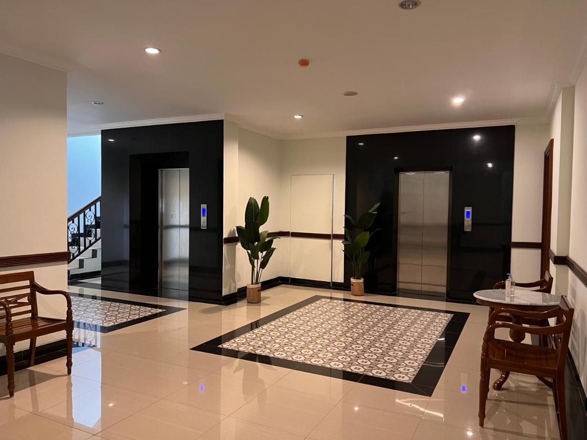 Le Semar Hotel Karawaci Dahung Esterno foto