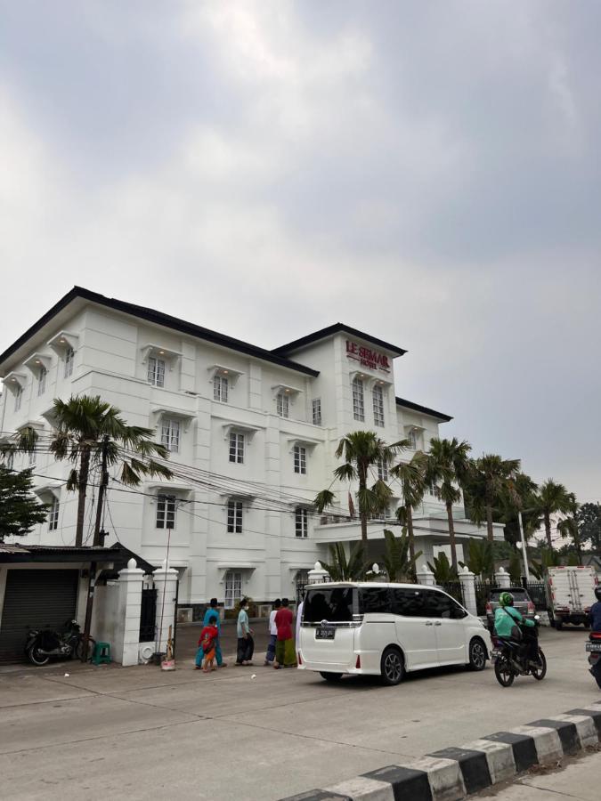 Le Semar Hotel Karawaci Dahung Esterno foto